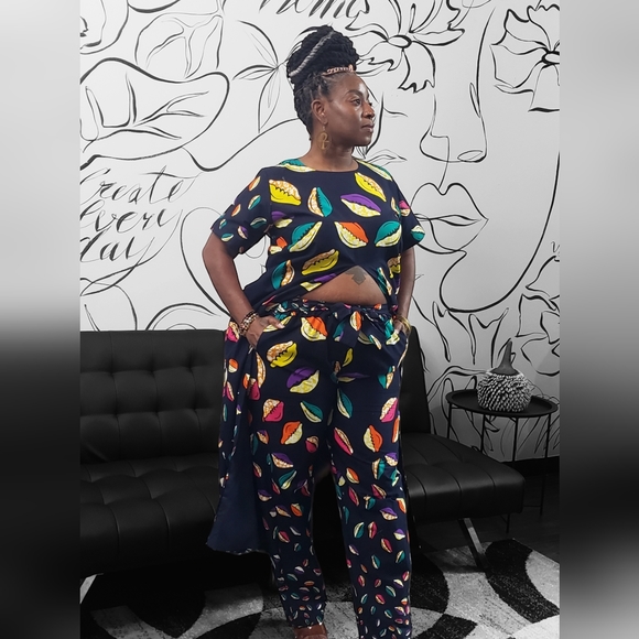 Colorful Cowrie Shells Duster and Pant Set - Picture 7 of 10